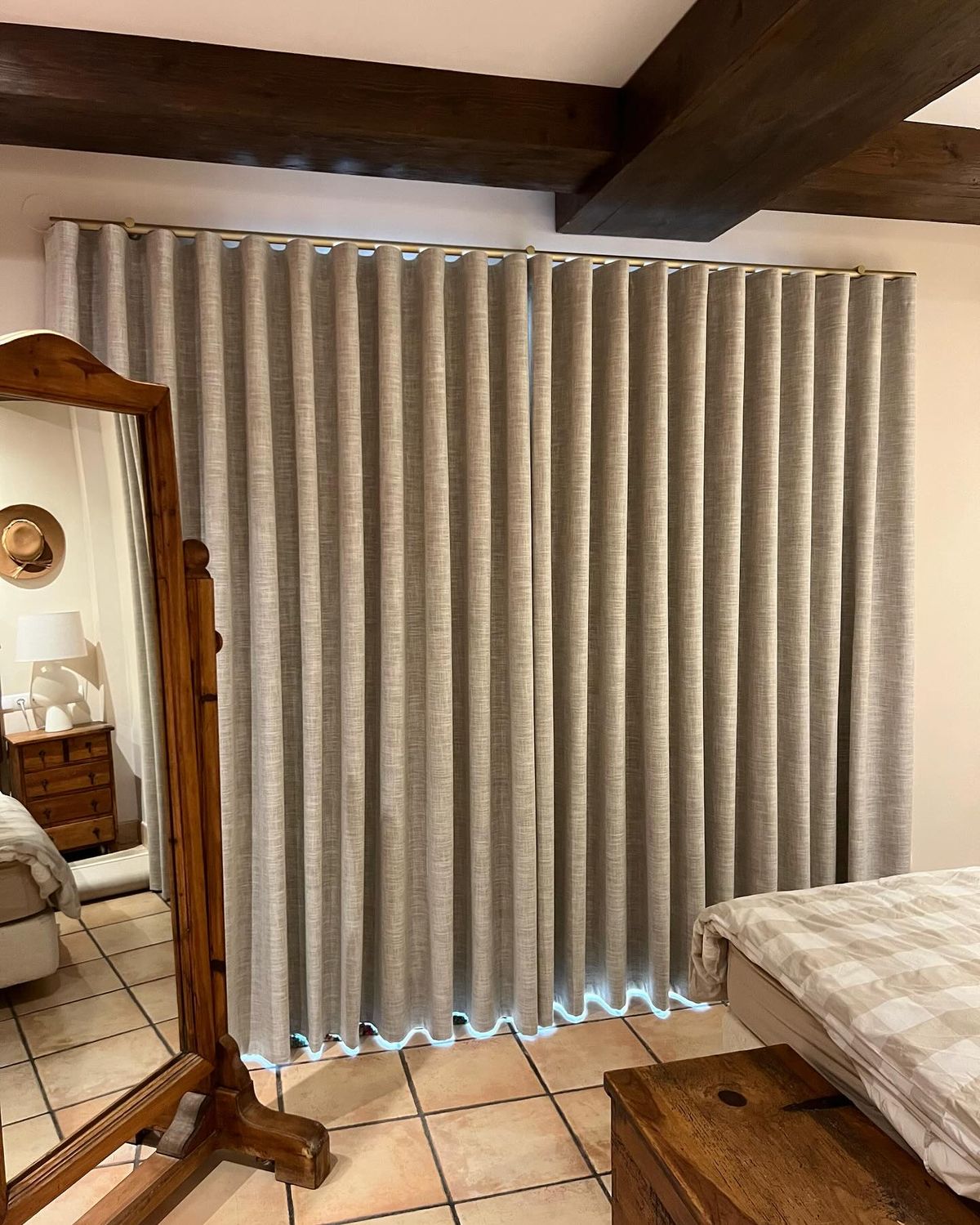 Best Curtains for Living Rooms, Bedrooms & Dining Areas